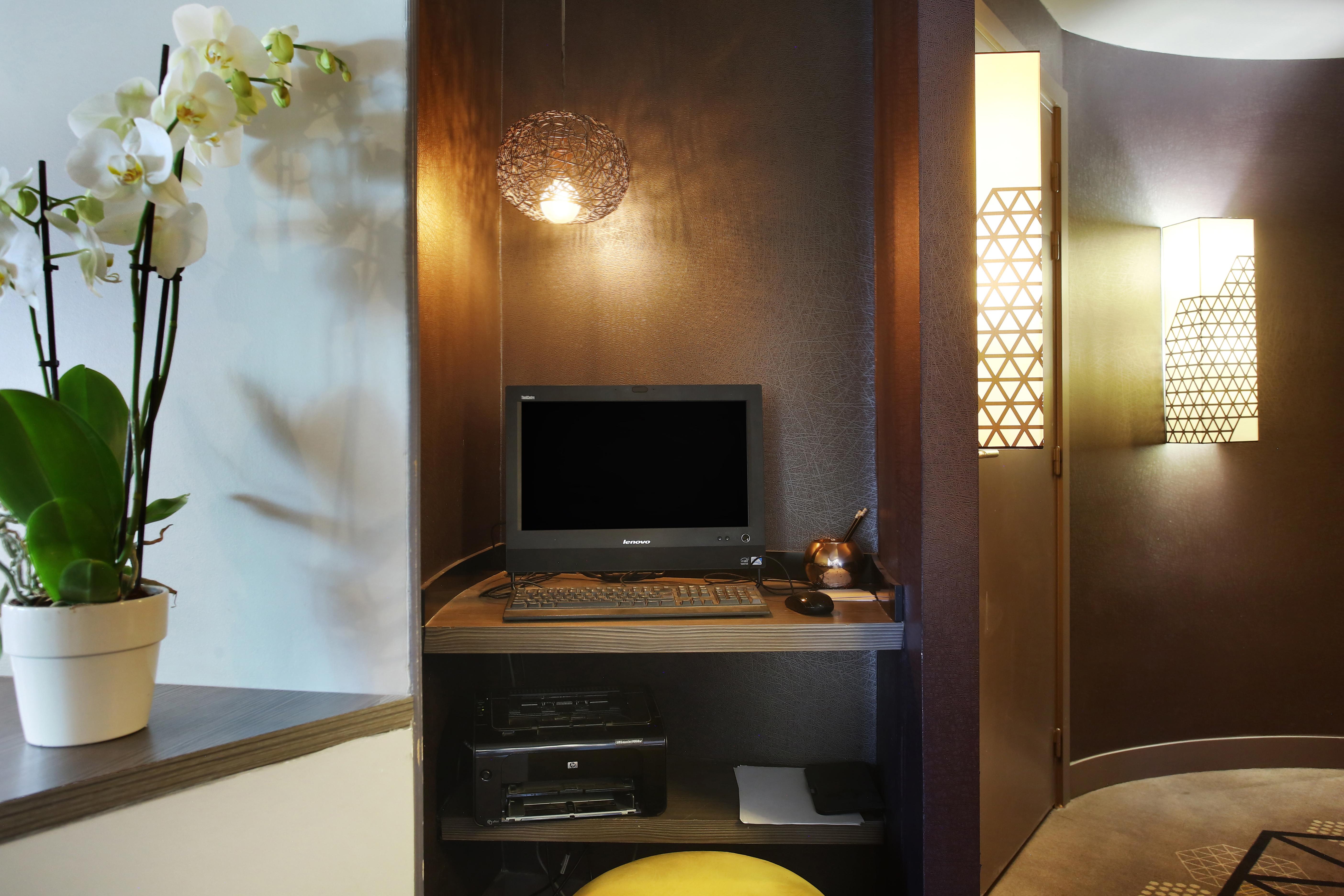 Hotel Eiffel Capitol Paris Luaran gambar